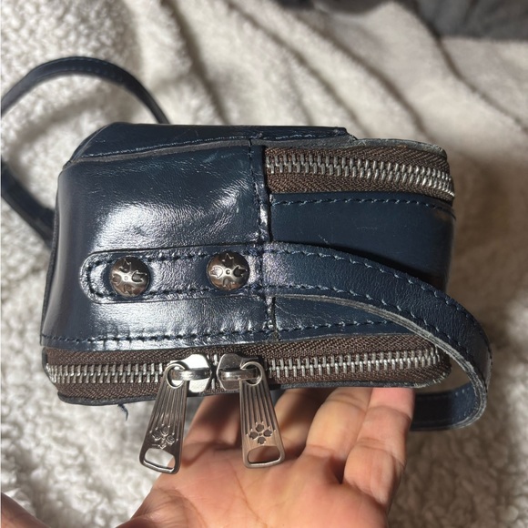 Elegant Navy Blue Patricia Nash Small Women's Crossbody Bag - Picture 7 of 13